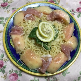 スペイン産の生ハムと愛知産のピーチで冷製パスタ